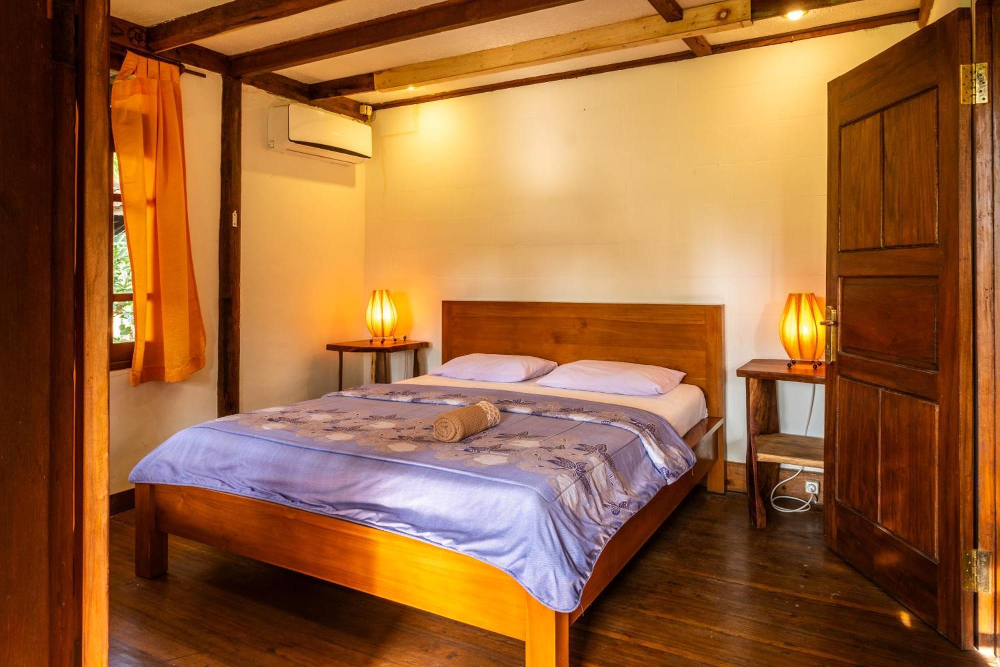 Lombok Stanley Garden Villas Montongbuwoh ภายนอก รูปภาพ
