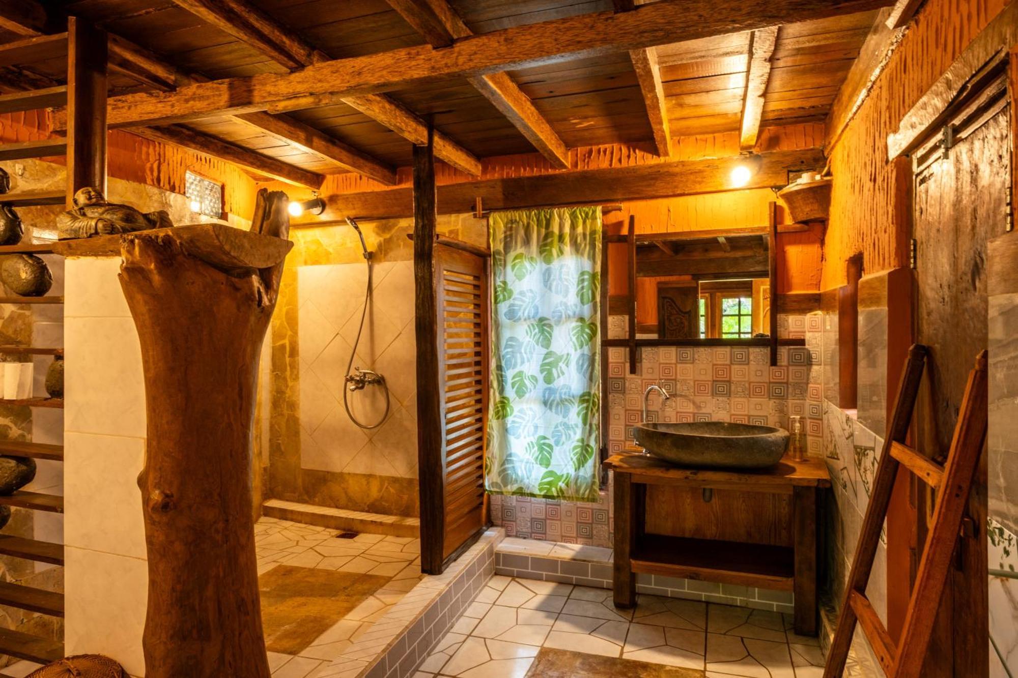 Lombok Stanley Garden Villas Montongbuwoh ภายนอก รูปภาพ
