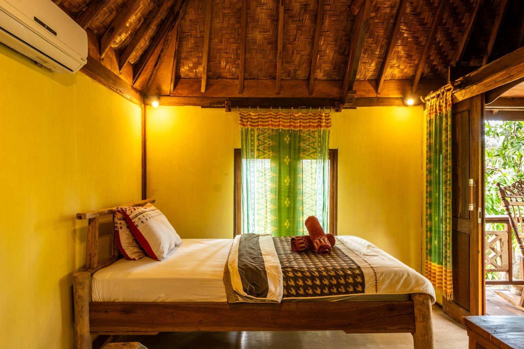 Lombok Stanley Garden Villas Montongbuwoh ภายนอก รูปภาพ